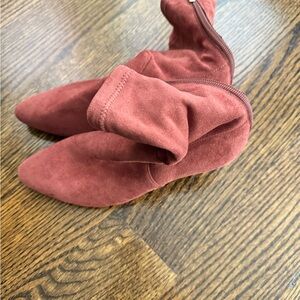 Anthropologie mauve booties size 6 never worn